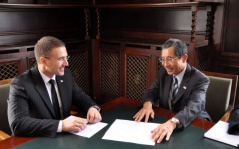1.avgust 2012. Predsednik Stefanović i ambasador Japana (FOTO:Tanjug) 